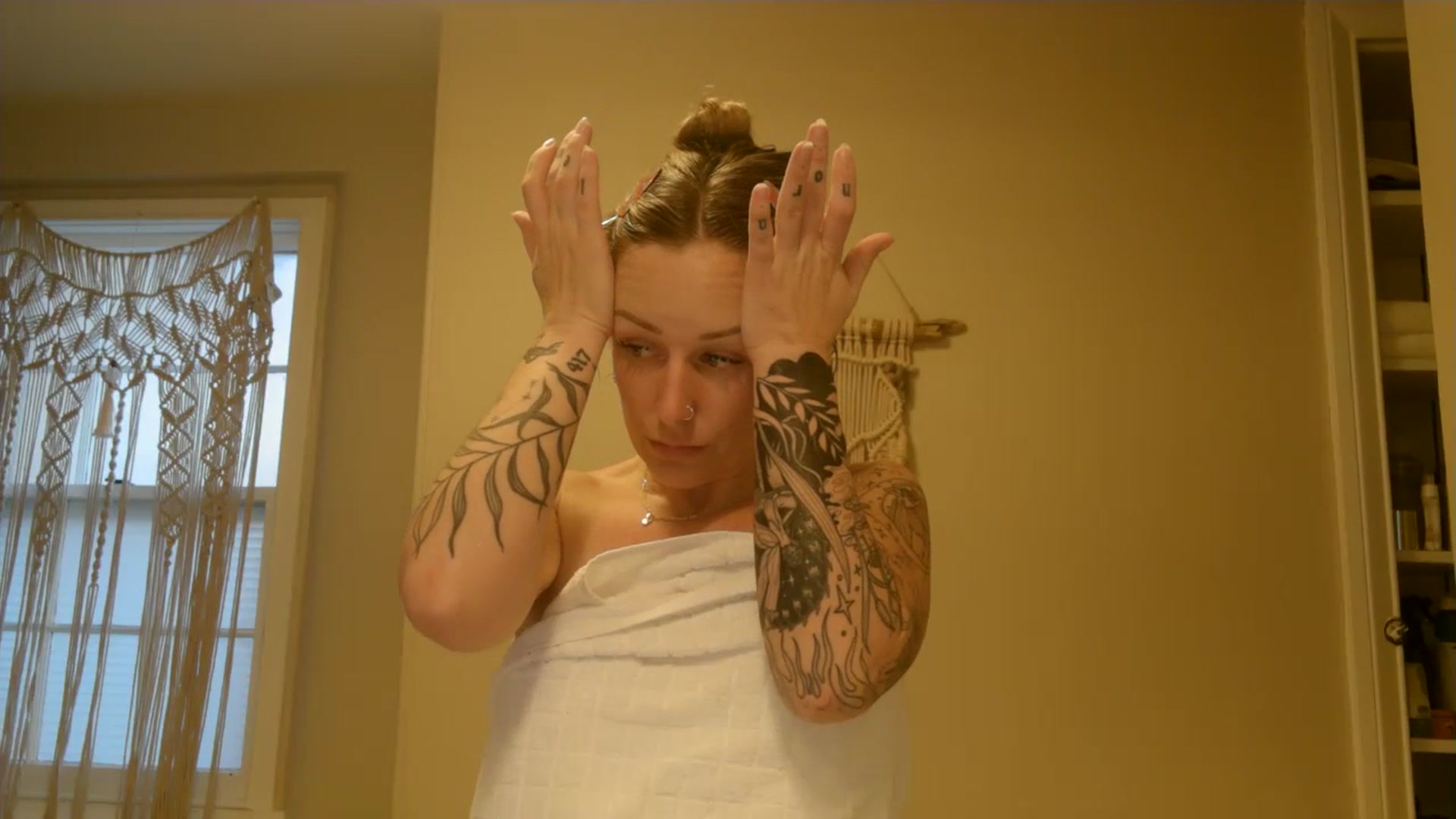Gallery image thumbnail from Lena_bee's myfreecams stream on, 01/05/2024, 21:31 image 19 of 20