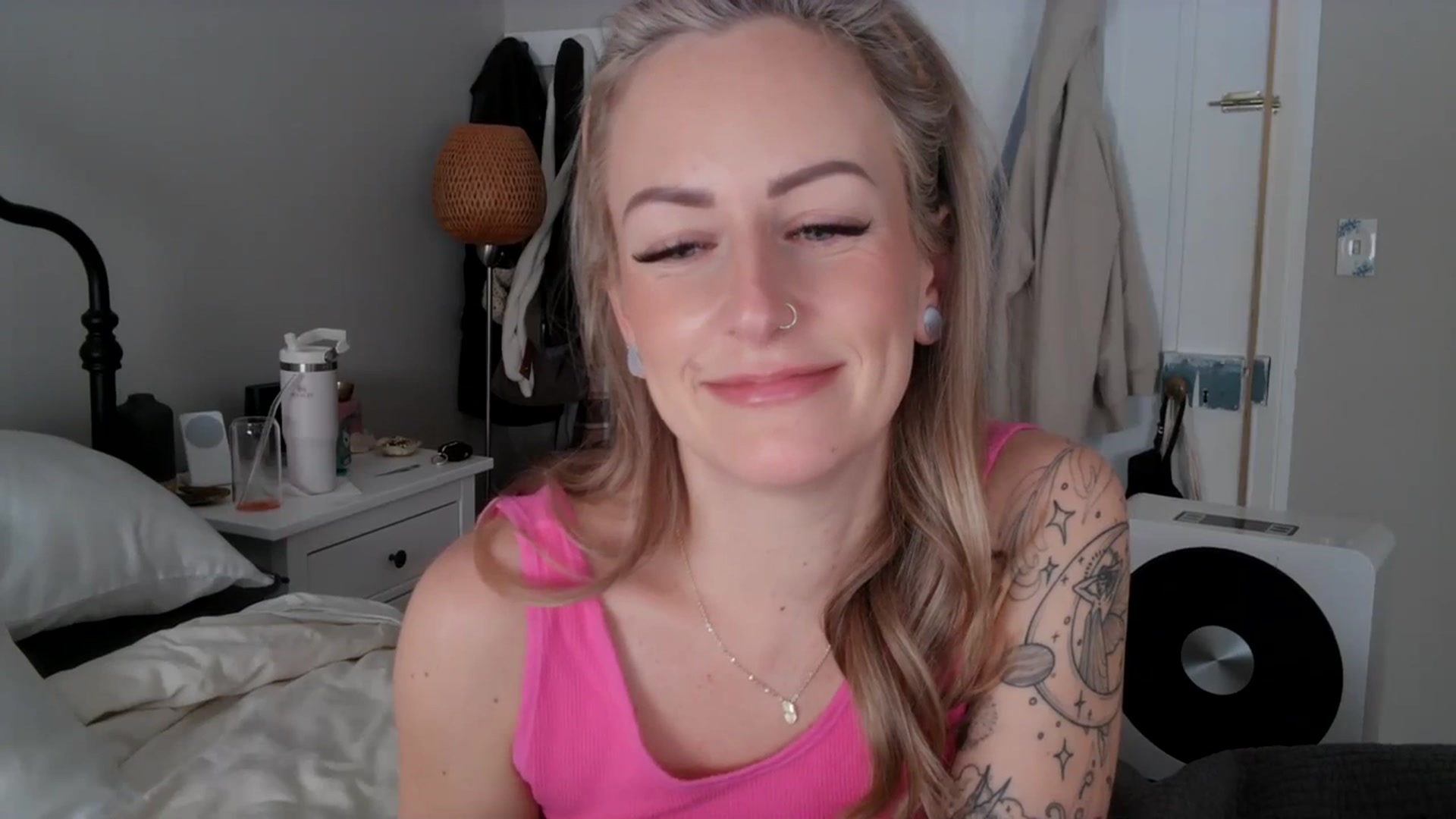 Gallery image thumbnail from Lena_bee's myfreecams stream on, 01/23/2024, 18:55 image 13 of 20