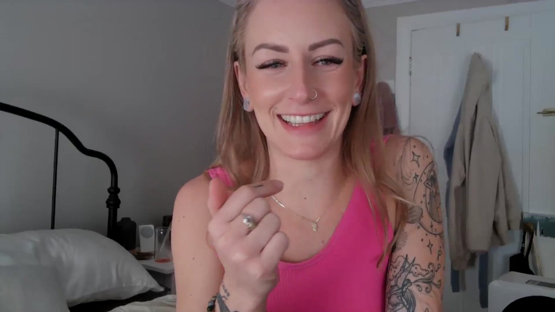 Gallery image thumbnail from Lena_bee's myfreecams stream on, 01/23/2024, 18:55 image 8 of 20