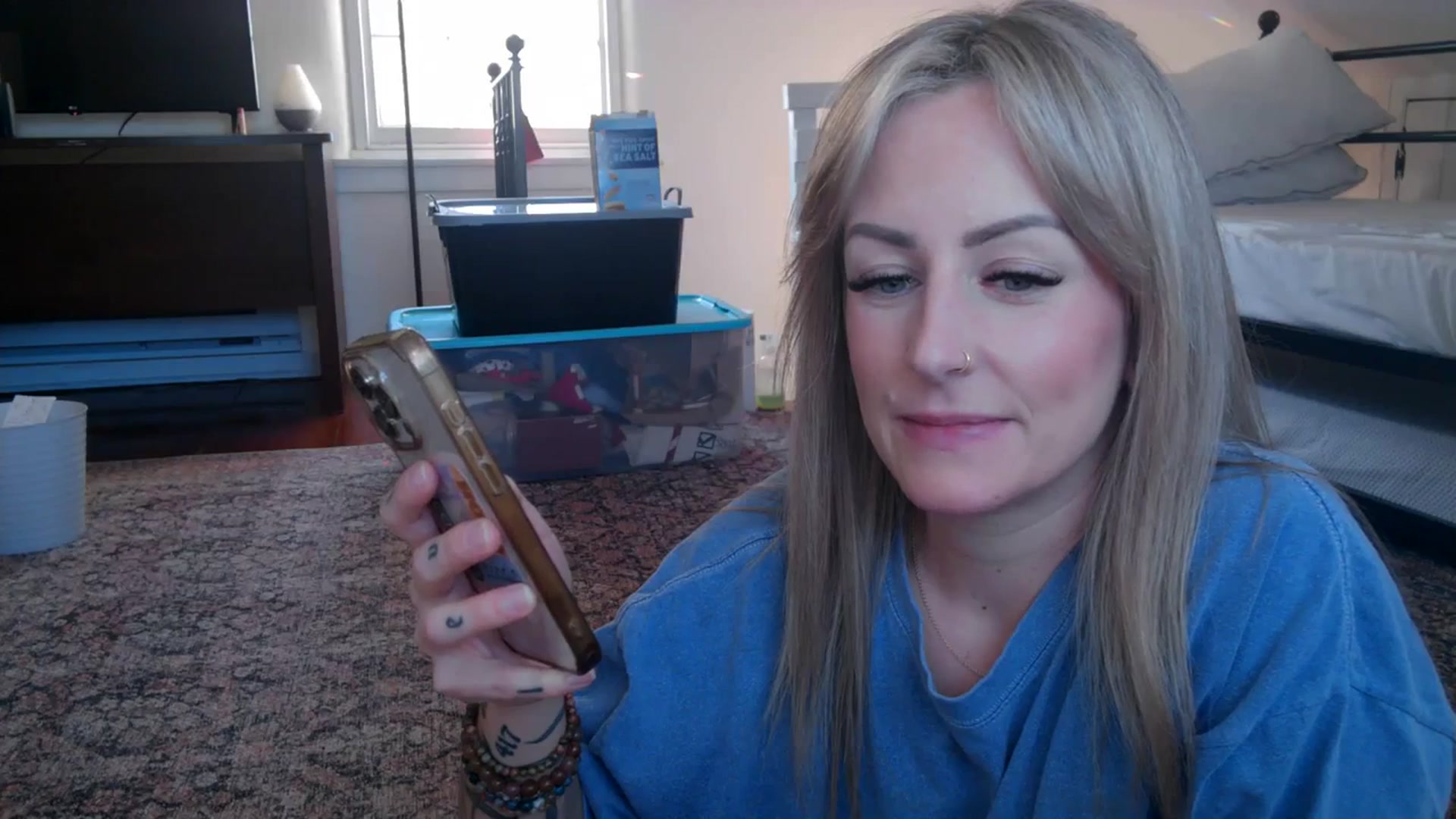 Gallery image thumbnail from Lena_bee's myfreecams stream on, 02/06/2024, 20:32 image 13 of 20