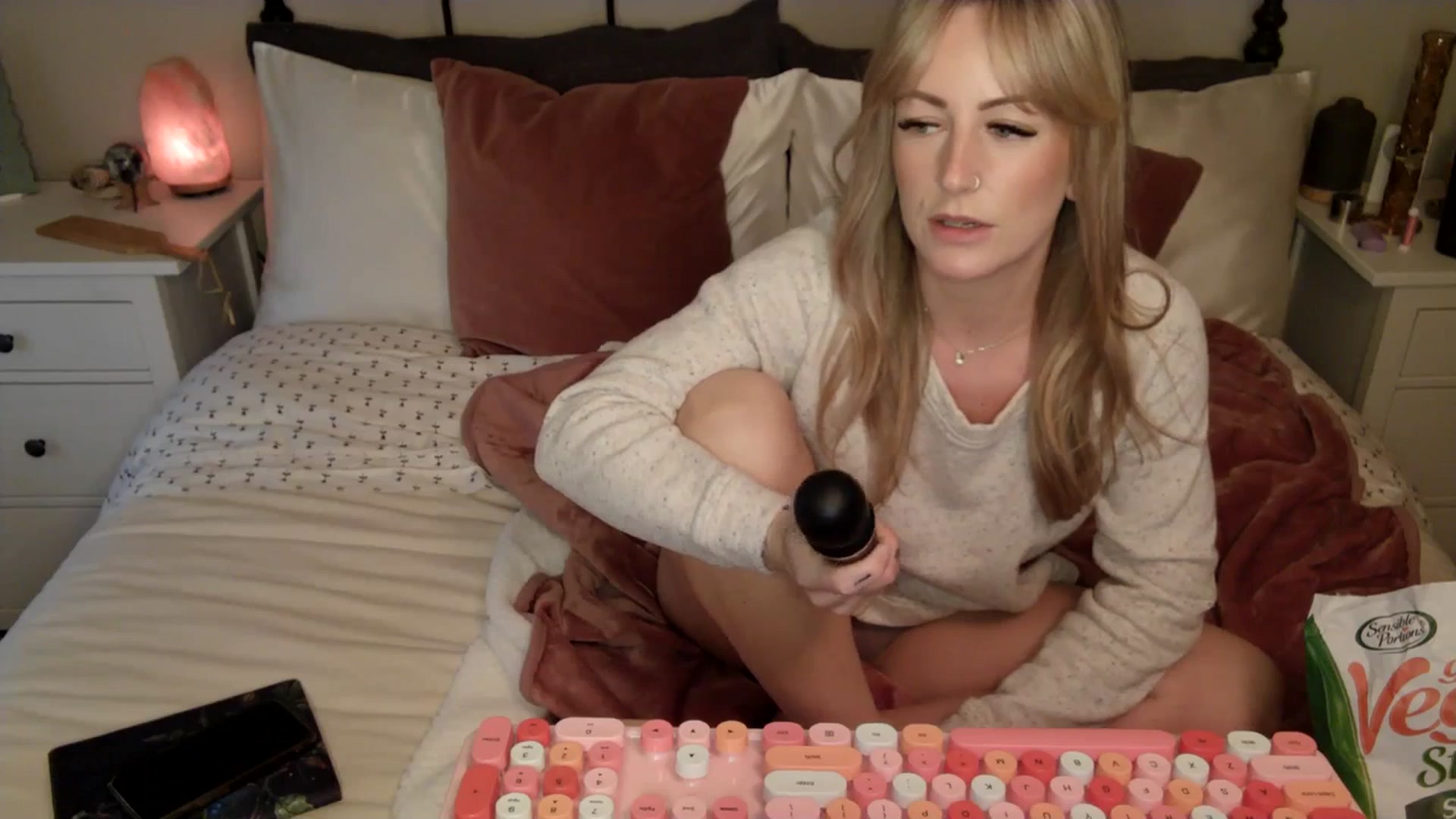 Gallery image thumbnail from Lena_bee's myfreecams stream on, 02/28/2024, 17:55 image 2 of 20