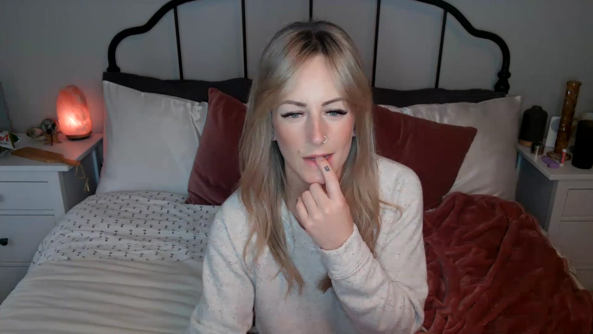 Gallery image thumbnail from Lena_bee's myfreecams stream on, 02/28/2024, 18:41 image 19 of 20