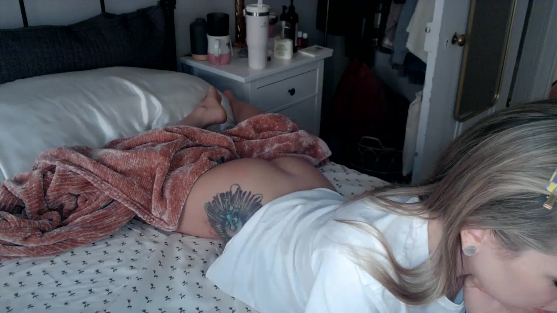 Gallery image thumbnail from Lena_bee's myfreecams stream on, 03/01/2024, 22:11 image 19 of 20