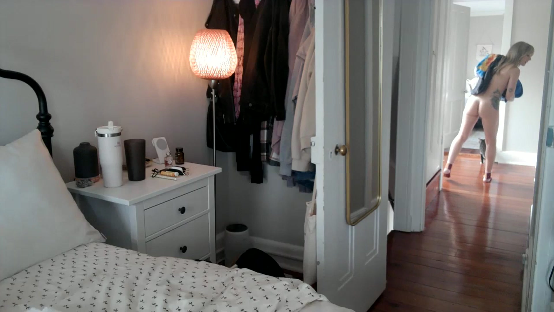 Gallery image thumbnail from Lena_bee's myfreecams stream on, 03/05/2024, 18:05 image 20 of 20