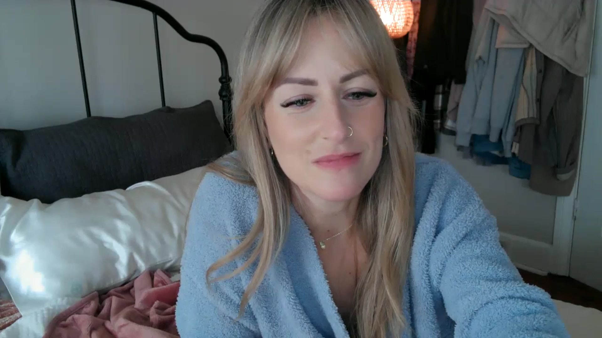 Gallery image thumbnail from Lena_bee's myfreecams stream on, 03/05/2024, 19:07 image 16 of 20