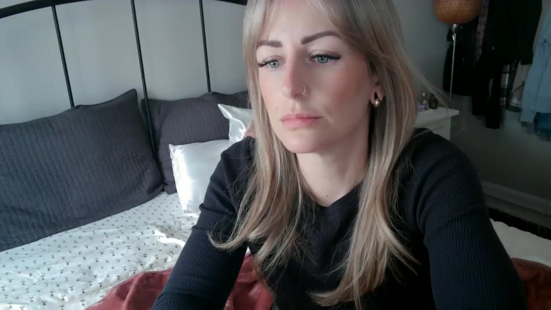 Gallery image thumbnail from Lena_bee's myfreecams stream on, 03/07/2024, 17:27 image 11 of 20