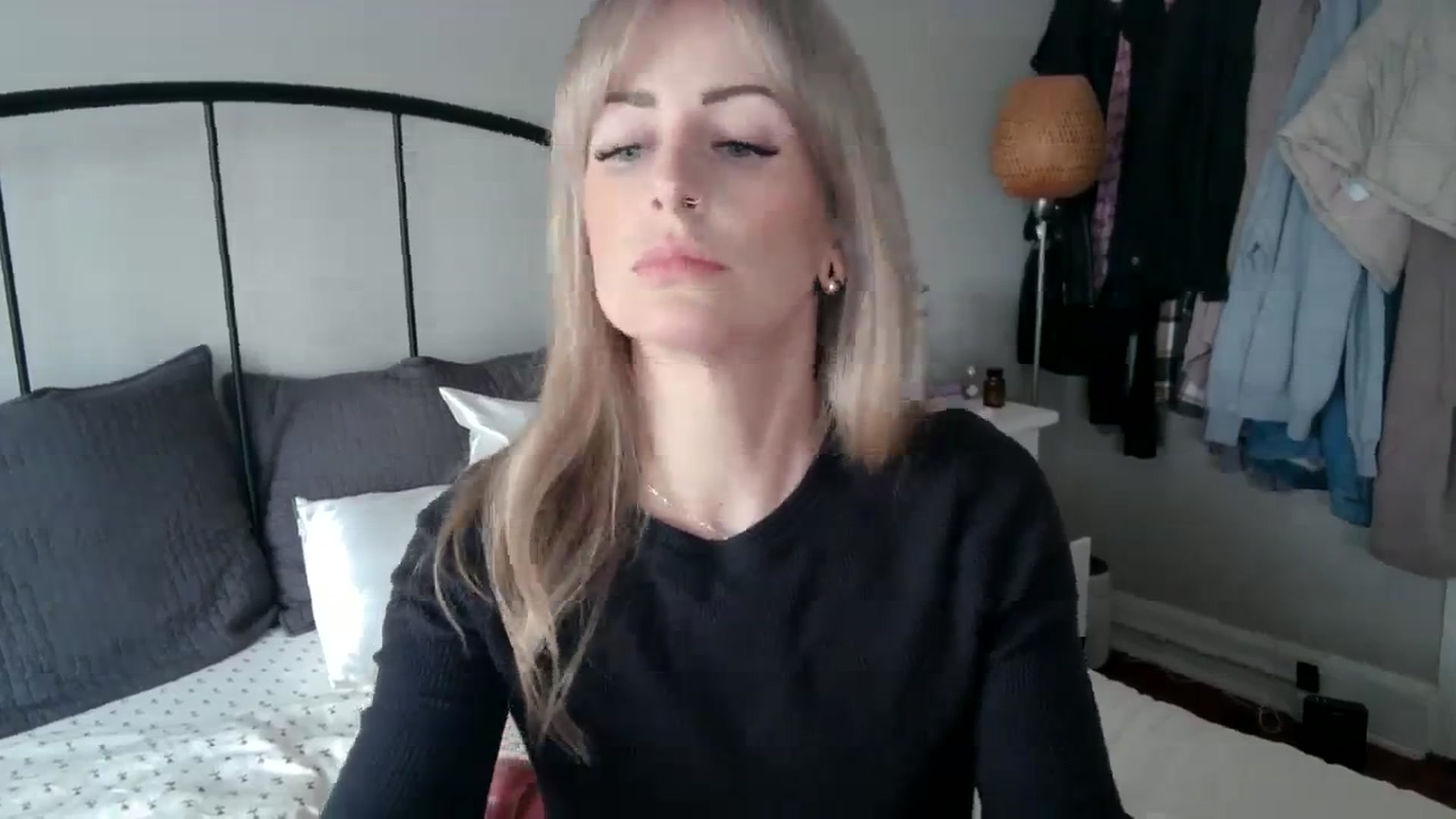 Gallery image thumbnail from Lena_bee's myfreecams stream on, 03/07/2024, 17:27 image 16 of 20