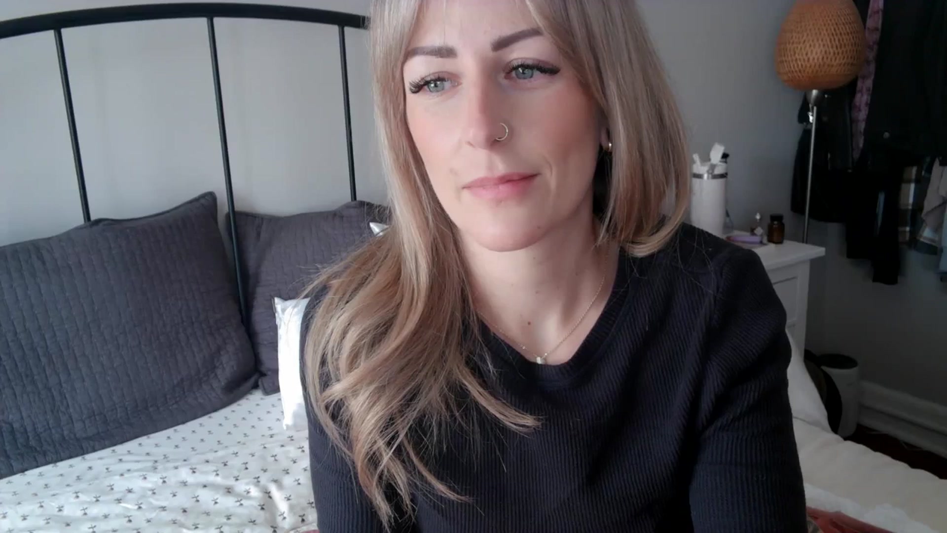Gallery image thumbnail from Lena_bee's myfreecams stream on, 03/07/2024, 17:27 image 1 of 20
