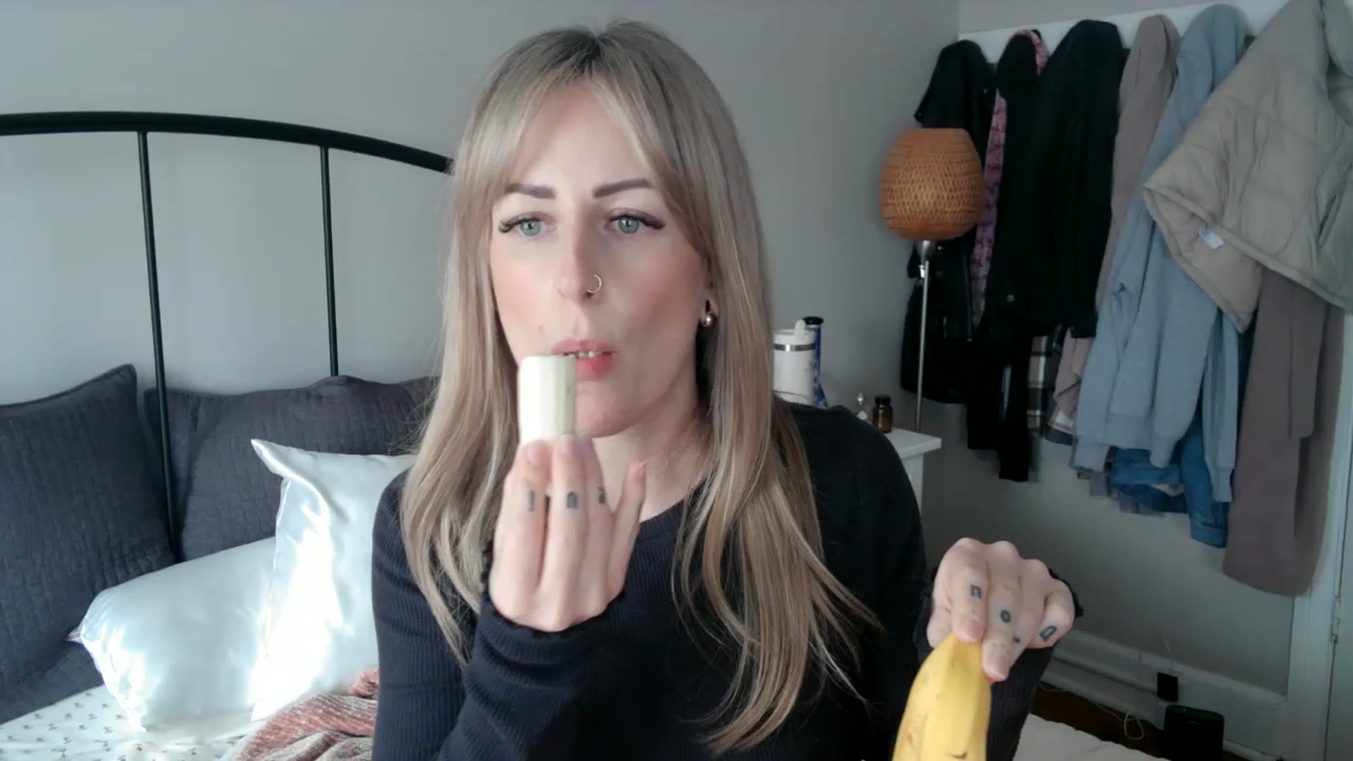 Gallery image thumbnail from Lena_bee's myfreecams stream on, 03/07/2024, 18:09 image 2 of 20