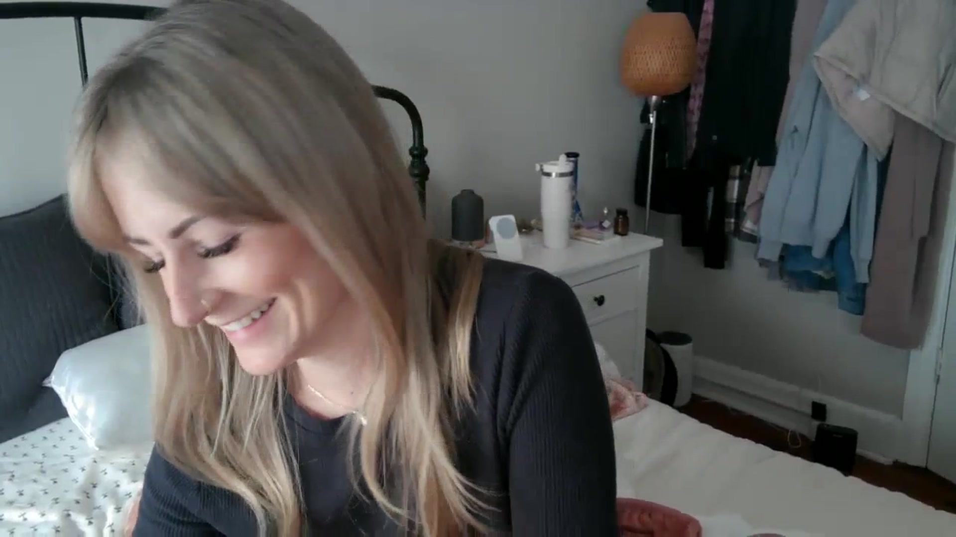Gallery image thumbnail from Lena_bee's myfreecams stream on, 03/07/2024, 18:09 image 8 of 20