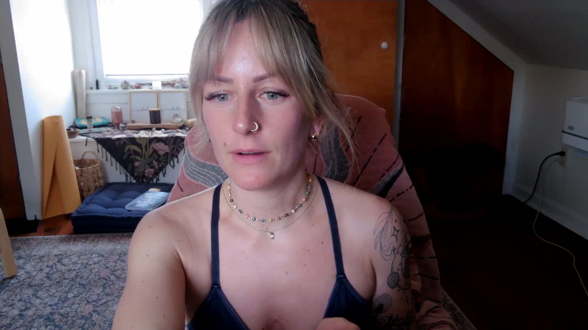 Gallery image thumbnail from Lena_bee's myfreecams stream on, 04/15/2024, 17:46 image 6 of 20