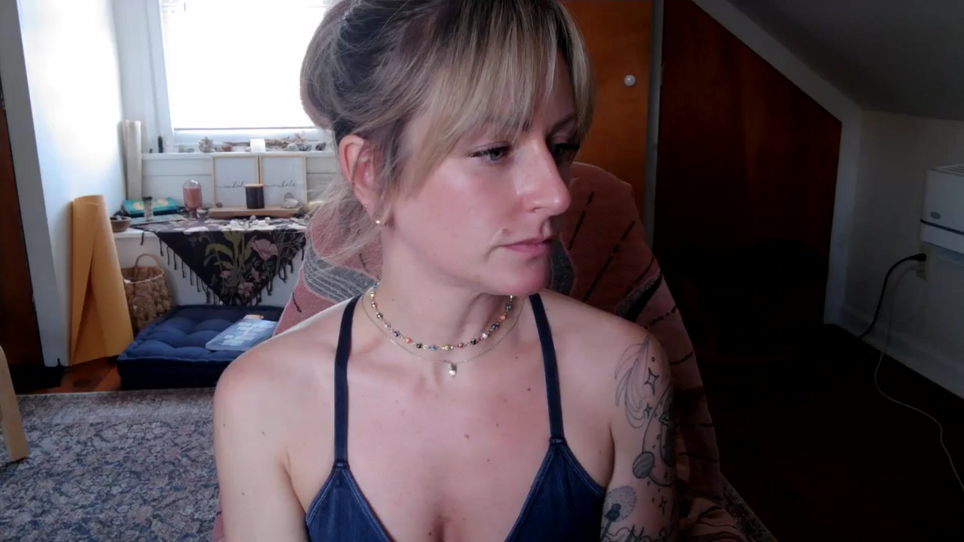 Gallery image thumbnail from Lena_bee's myfreecams stream on, 04/15/2024, 17:46 image 1 of 20