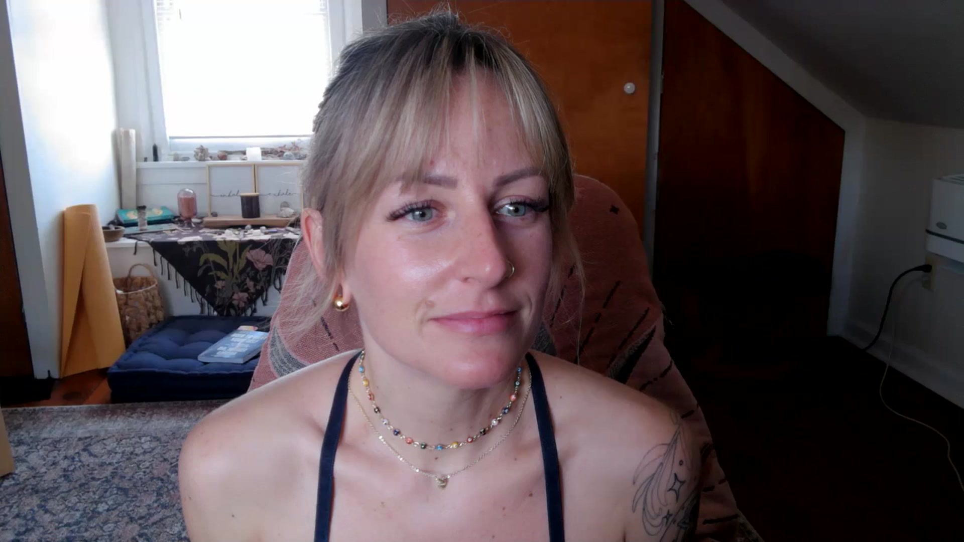 Gallery image thumbnail from Lena_bee's myfreecams stream on, 04/15/2024, 17:46 image 19 of 20