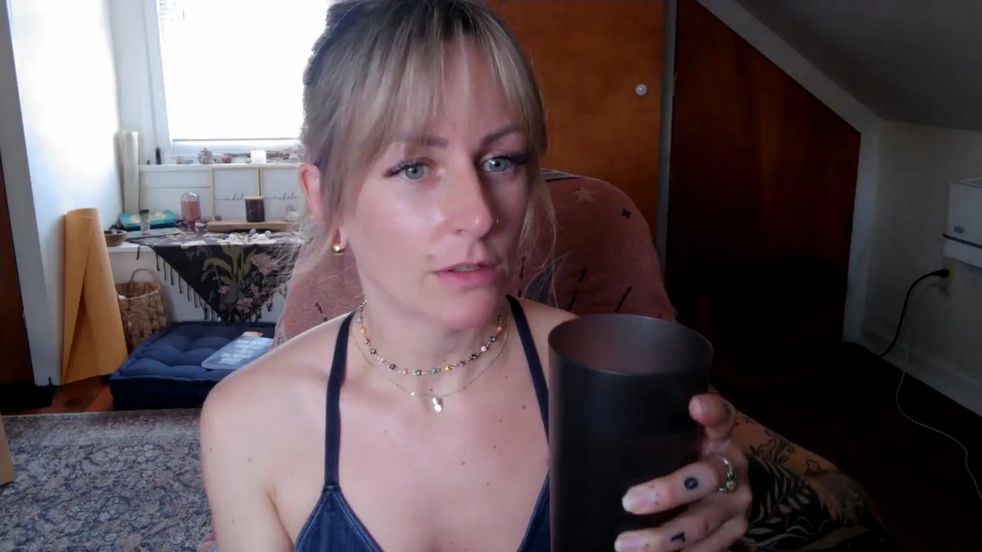Gallery image thumbnail from Lena_bee's myfreecams stream on, 04/15/2024, 17:46 image 18 of 20