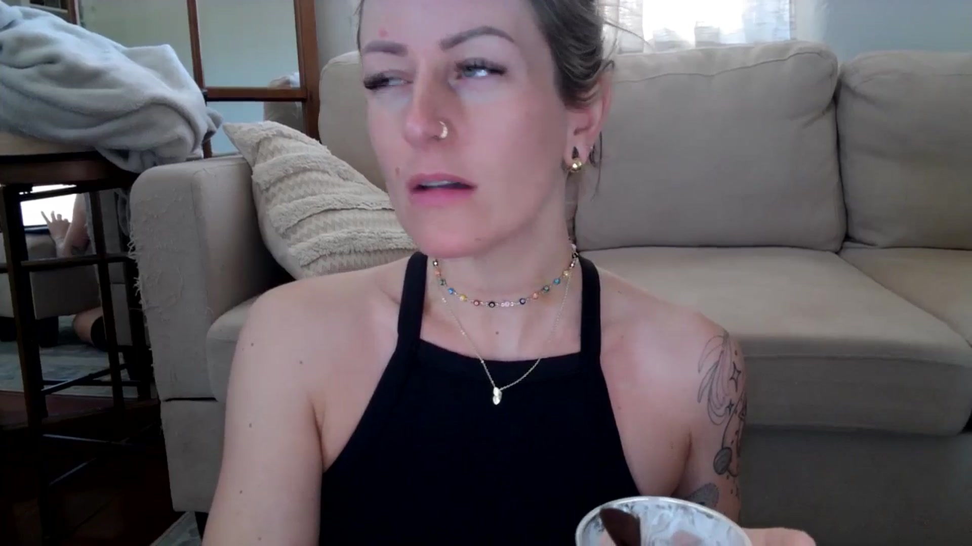 Gallery image thumbnail from Lena_bee's myfreecams stream on, 04/16/2024, 15:50 image 5 of 20