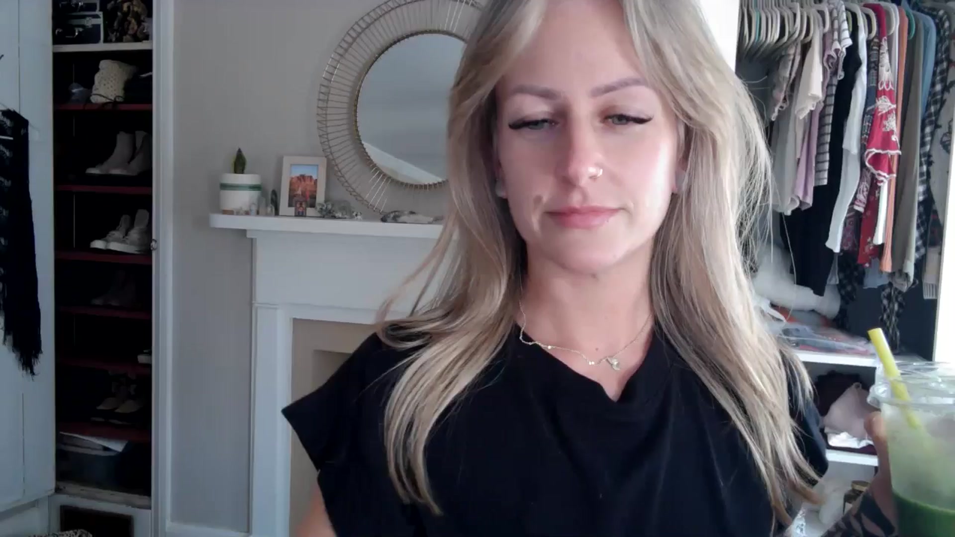 Gallery image thumbnail from Lena_bee's myfreecams stream on, 04/28/2024, 16:12 image 1 of 20