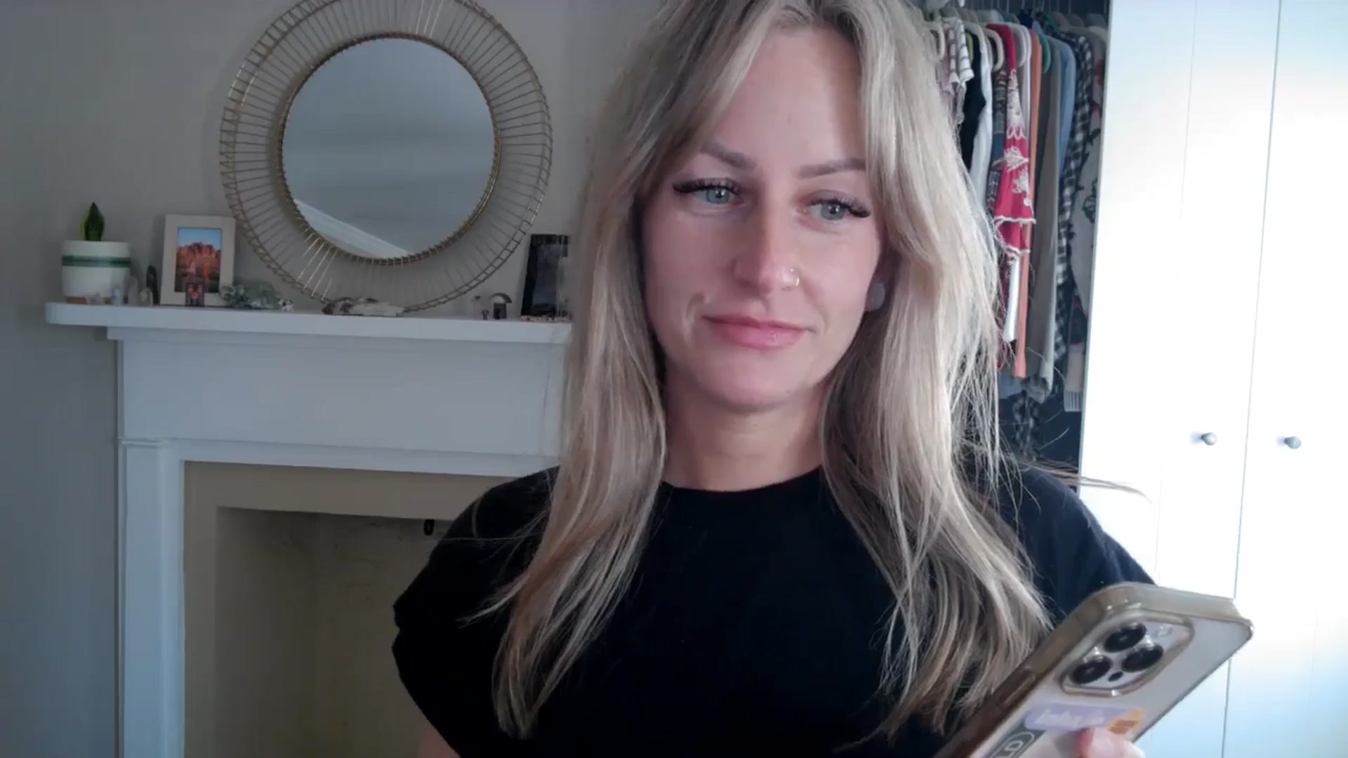 Gallery image thumbnail from Lena_bee's myfreecams stream on, 04/28/2024, 16:12 image 4 of 20