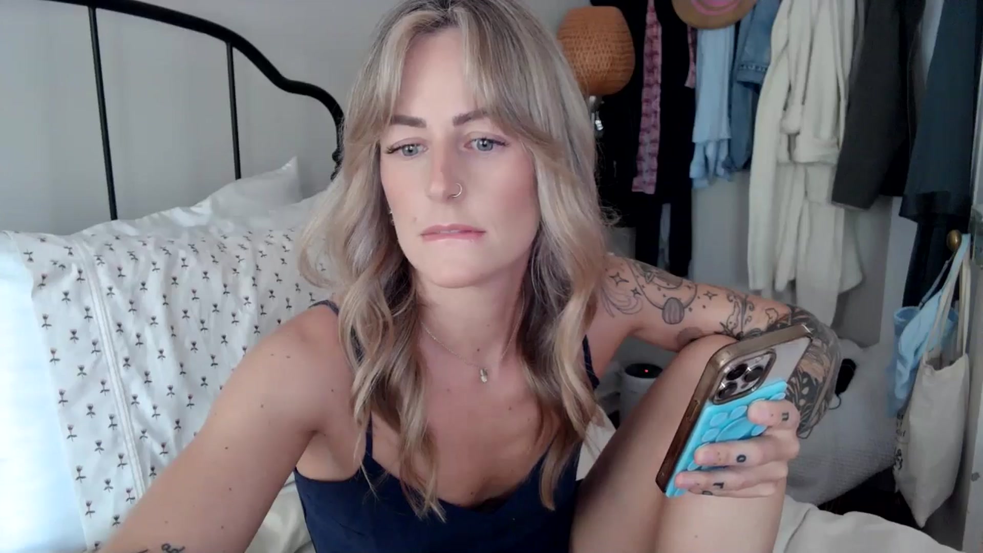 Gallery image thumbnail from Lena_bee's myfreecams stream on, 05/13/2024, 19:52 image 2 of 20