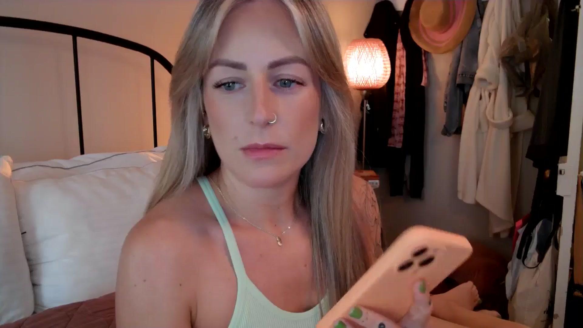 Gallery image thumbnail from Lena_bee's myfreecams stream on, 05/23/2024, 17:44 image 2 of 20
