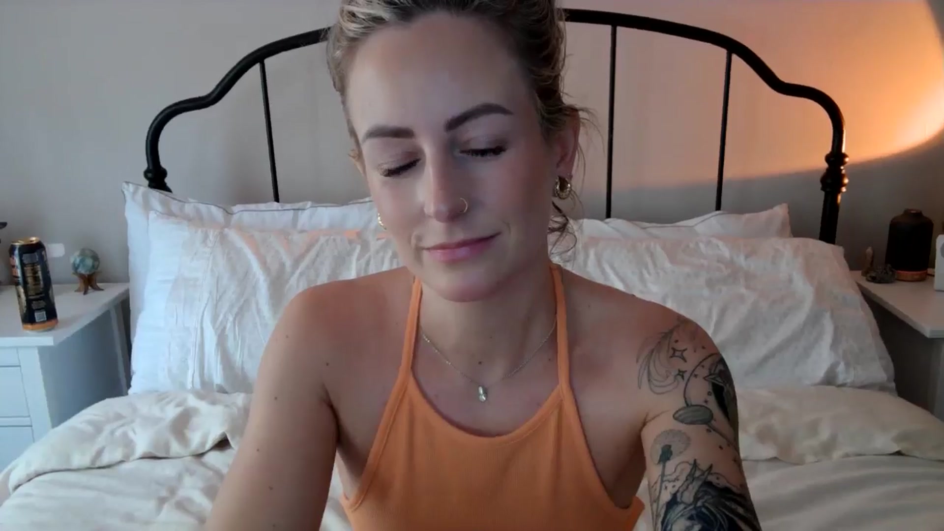 Gallery image thumbnail from Lena_bee's myfreecams stream on, 05/28/2024, 18:06 image 13 of 20