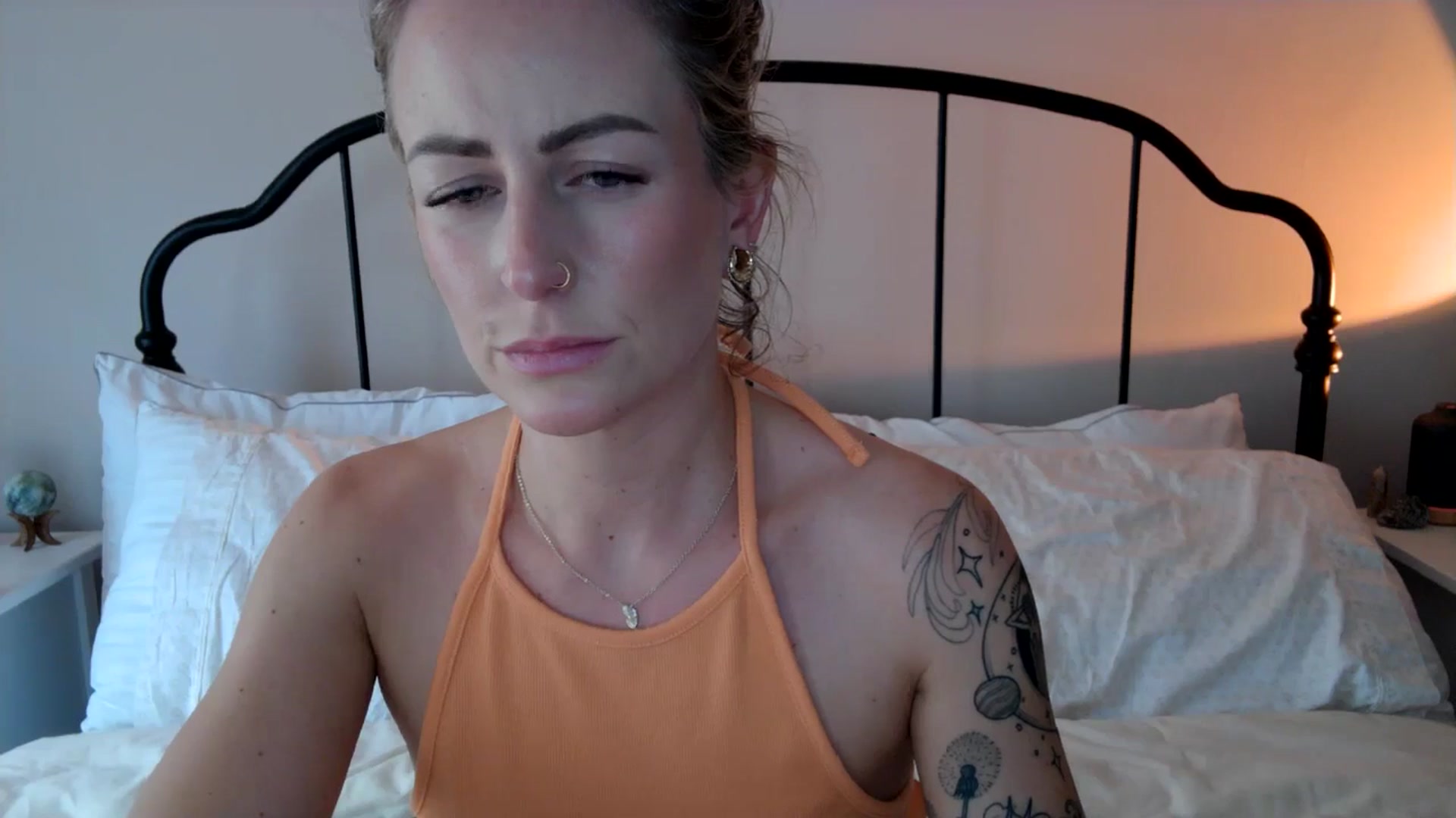 Gallery image thumbnail from Lena_bee's myfreecams stream on, 05/28/2024, 18:19 image 3 of 20