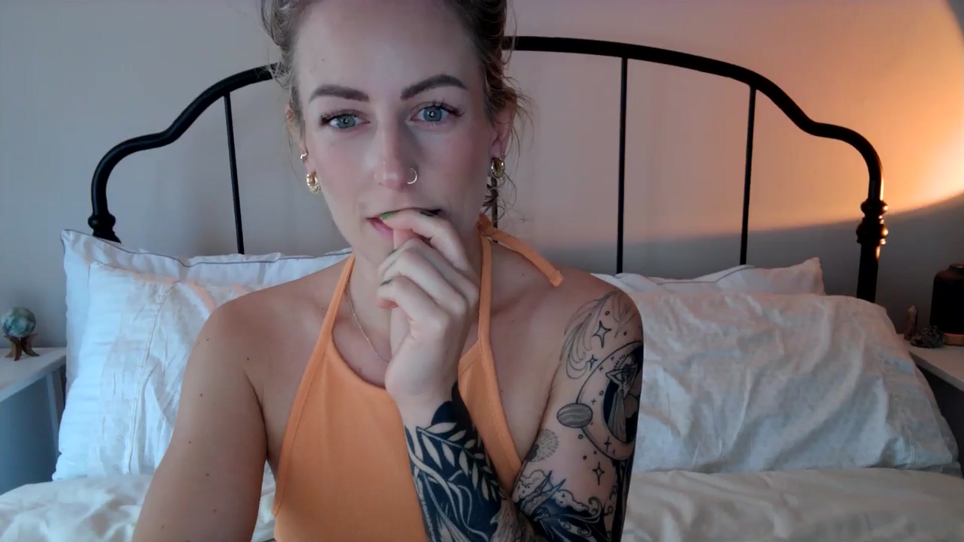 Gallery image thumbnail from Lena_bee's myfreecams stream on, 05/28/2024, 18:19 image 10 of 20