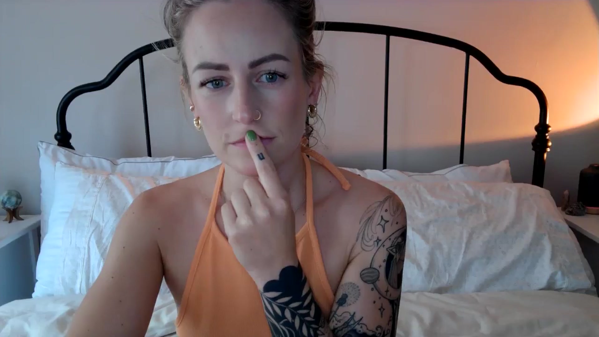 Gallery image thumbnail from Lena_bee's myfreecams stream on, 05/28/2024, 18:19 image 15 of 20