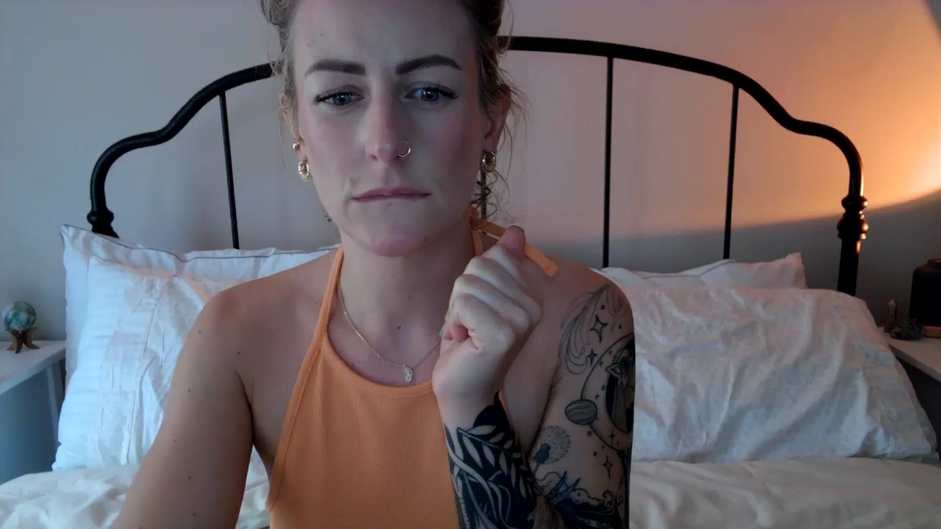 Gallery image thumbnail from Lena_bee's myfreecams stream on, 05/28/2024, 18:19 image 4 of 20