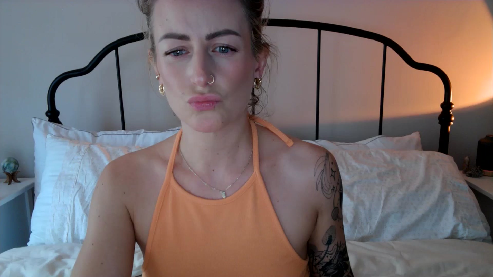 Gallery image thumbnail from Lena_bee's myfreecams stream on, 05/28/2024, 18:19 image 7 of 20