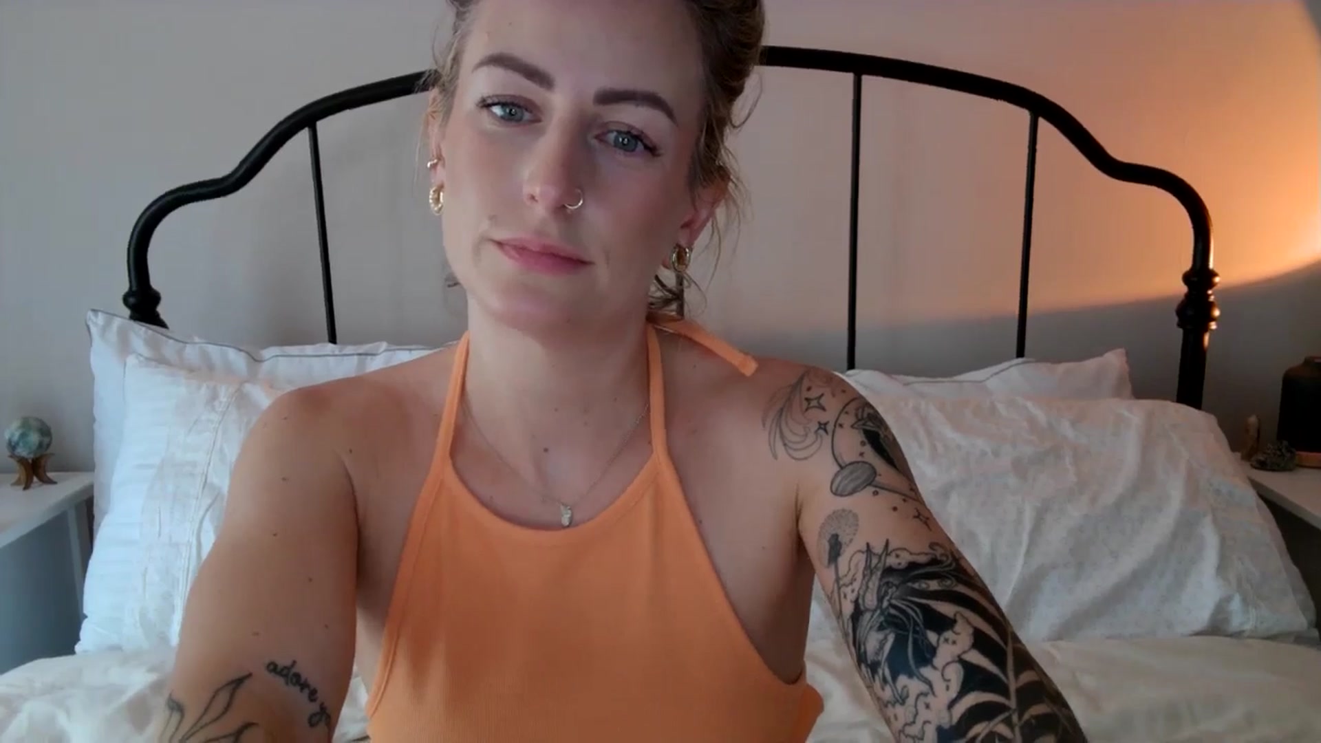 Gallery image thumbnail from Lena_bee's myfreecams stream on, 05/28/2024, 18:19 image 11 of 20