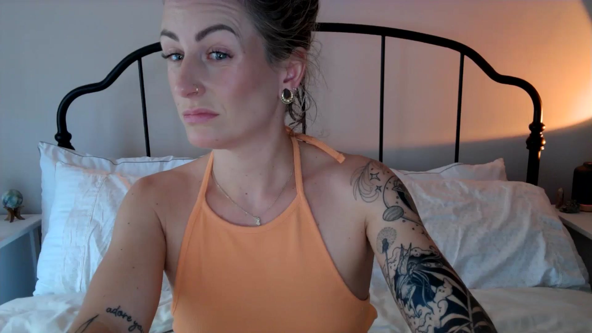 Gallery image thumbnail from Lena_bee's myfreecams stream on, 05/28/2024, 18:19 image 8 of 20