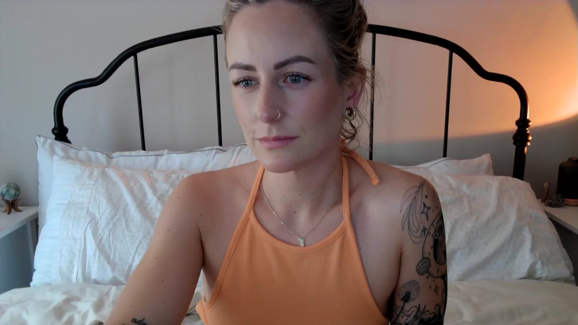 Gallery image thumbnail from Lena_bee's myfreecams stream on, 05/28/2024, 18:19 image 13 of 20