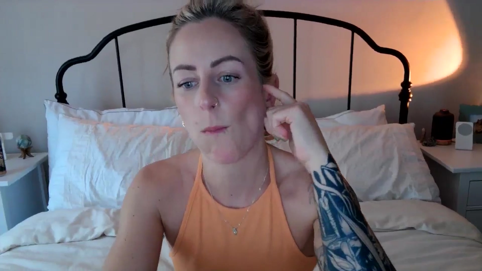 Gallery image thumbnail from Lena_bee's myfreecams stream on, 05/28/2024, 19:50 image 6 of 20