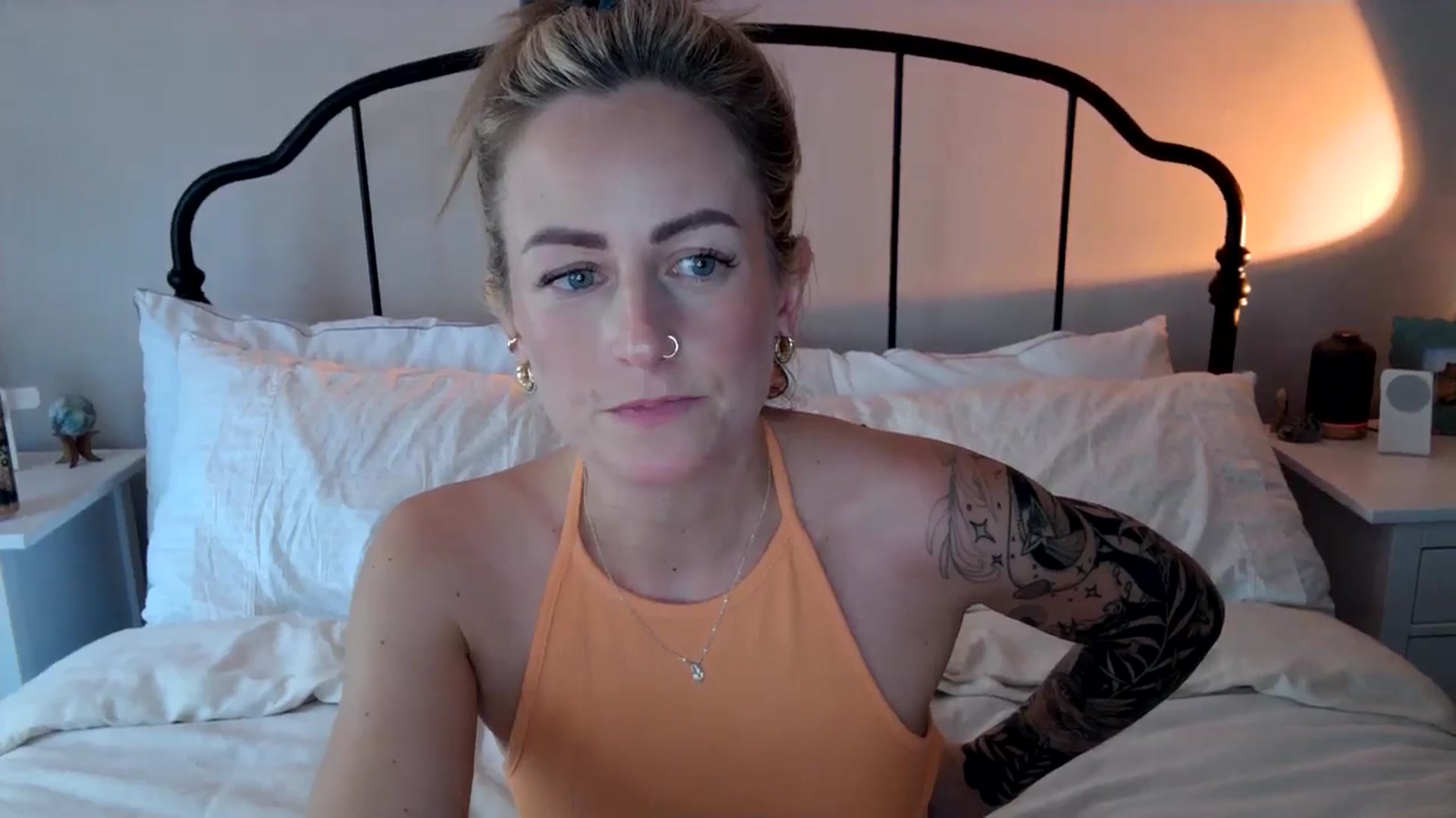 Gallery image thumbnail from Lena_bee's myfreecams stream on, 05/28/2024, 19:50 image 9 of 20
