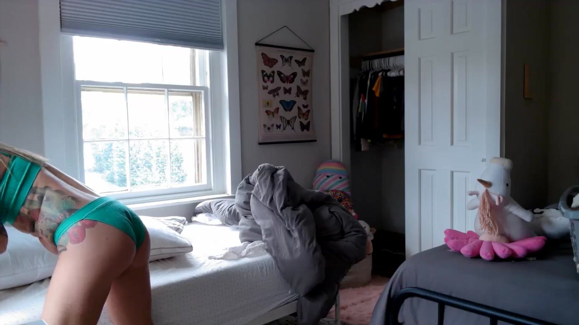Gallery image thumbnail from Lena_bee's myfreecams stream on, 05/29/2024, 18:06 image 13 of 20