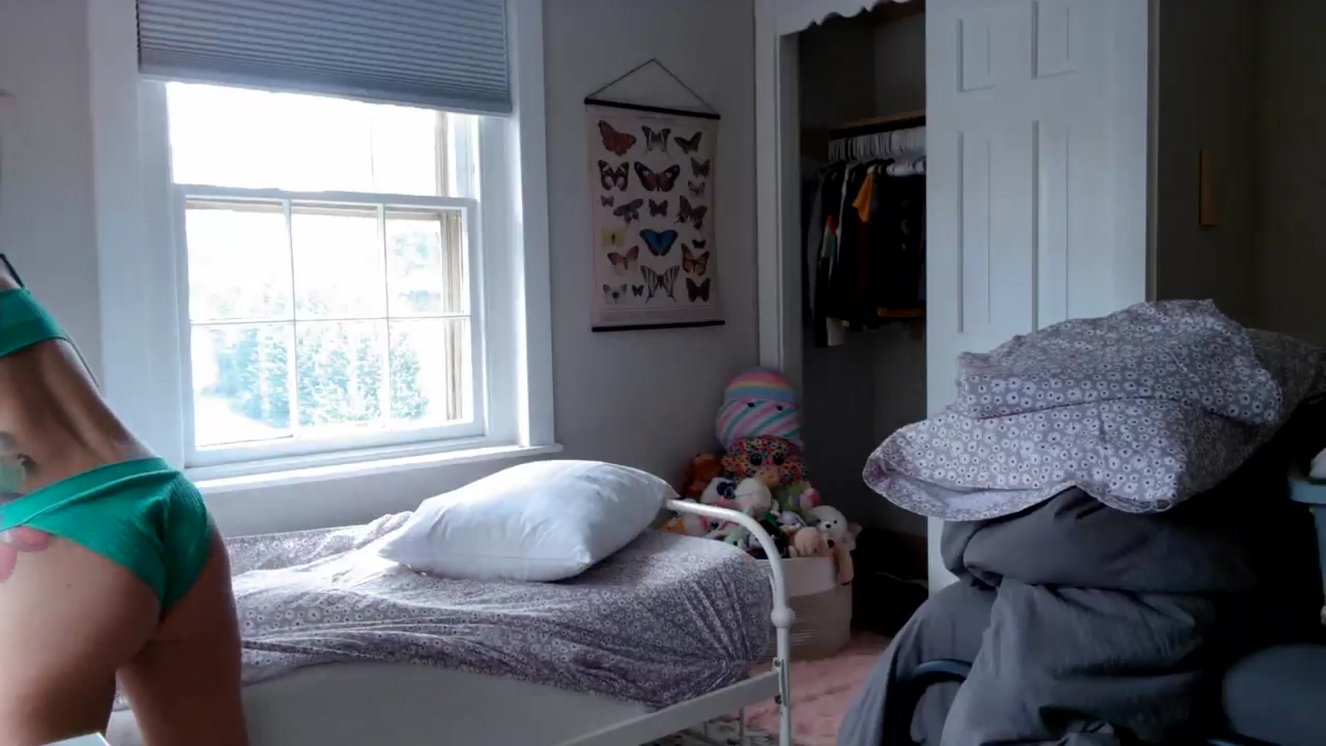 Gallery image thumbnail from Lena_bee's myfreecams stream on, 05/29/2024, 18:06 image 19 of 20