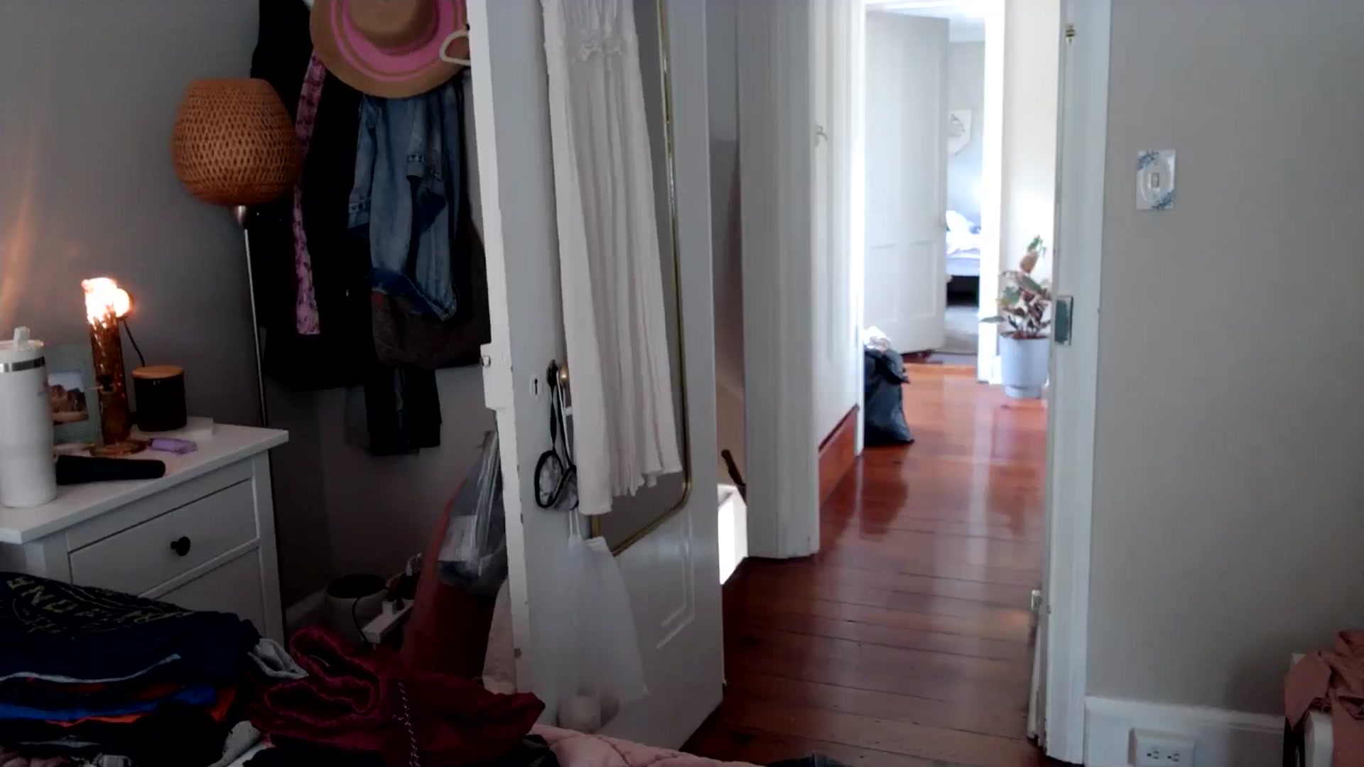 Gallery image thumbnail from Lena_bee's myfreecams stream on, 05/30/2024, 19:02 image 4 of 20
