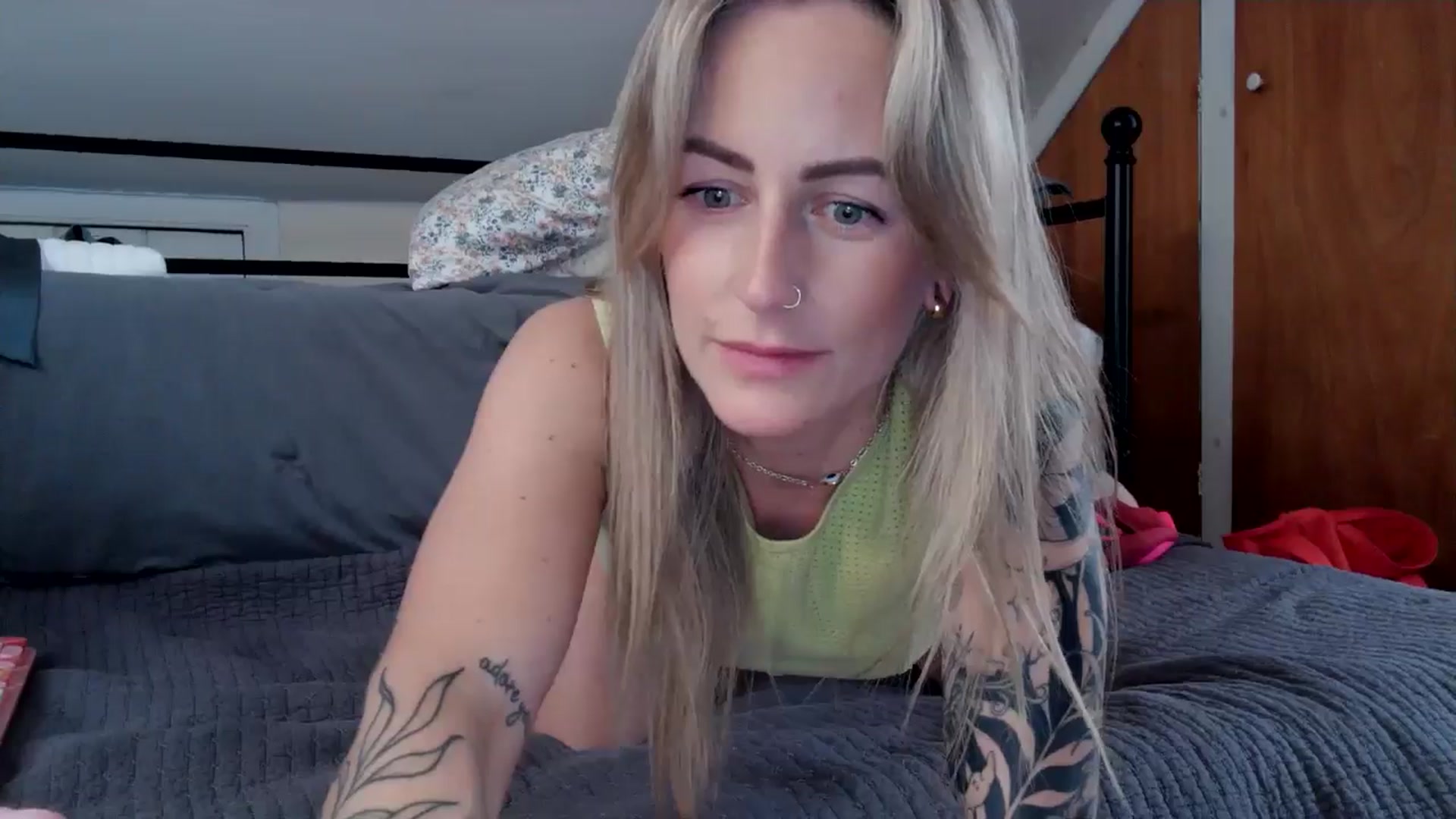Gallery image thumbnail from Lena_bee's myfreecams stream on, 06/03/2024, 18:00 image 20 of 20