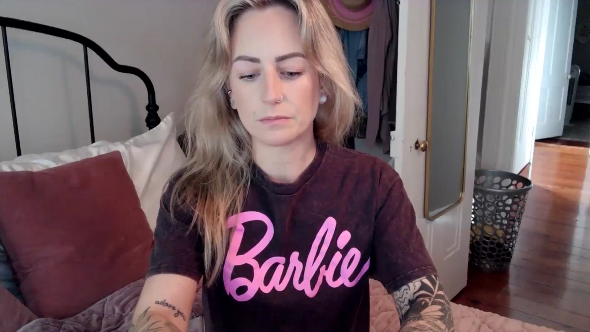 Gallery image thumbnail from Lena_bee's myfreecams stream on, 06/06/2024, 17:12 image 20 of 20