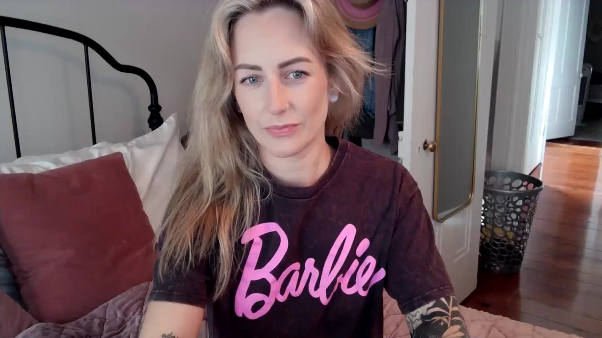 Gallery image thumbnail from Lena_bee's myfreecams stream on, 06/06/2024, 17:12 image 15 of 20