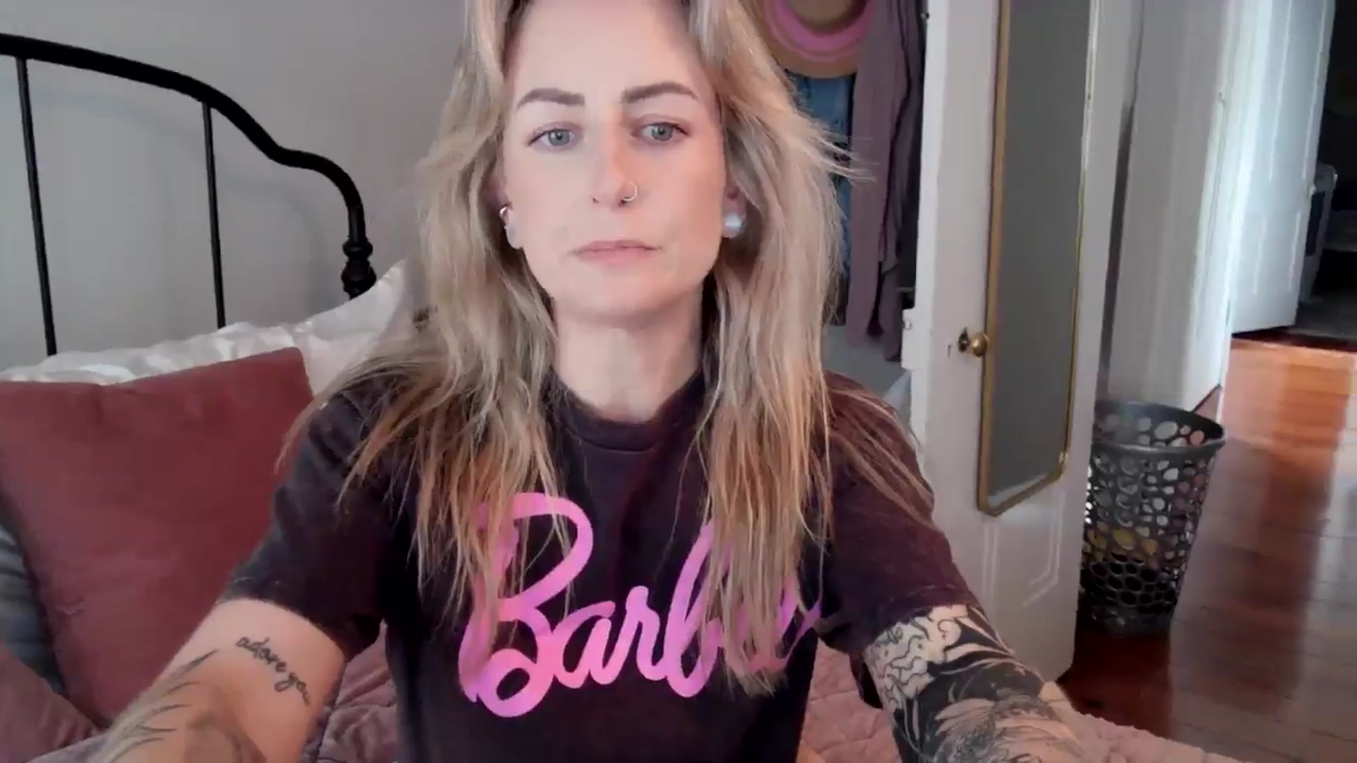Gallery image thumbnail from Lena_bee's myfreecams stream on, 06/06/2024, 17:12 image 10 of 20