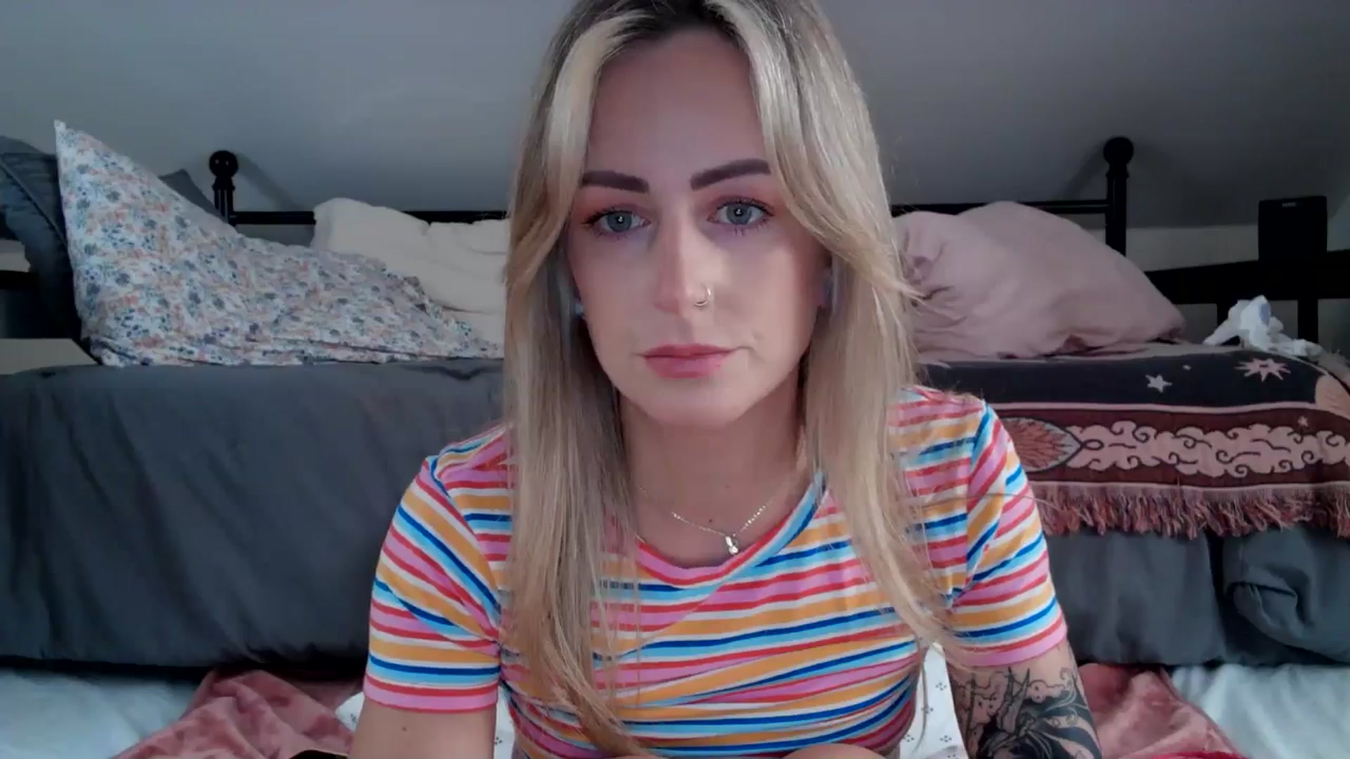 Gallery image thumbnail from Lena_bee's myfreecams stream on, 06/14/2024, 19:04 image 3 of 20