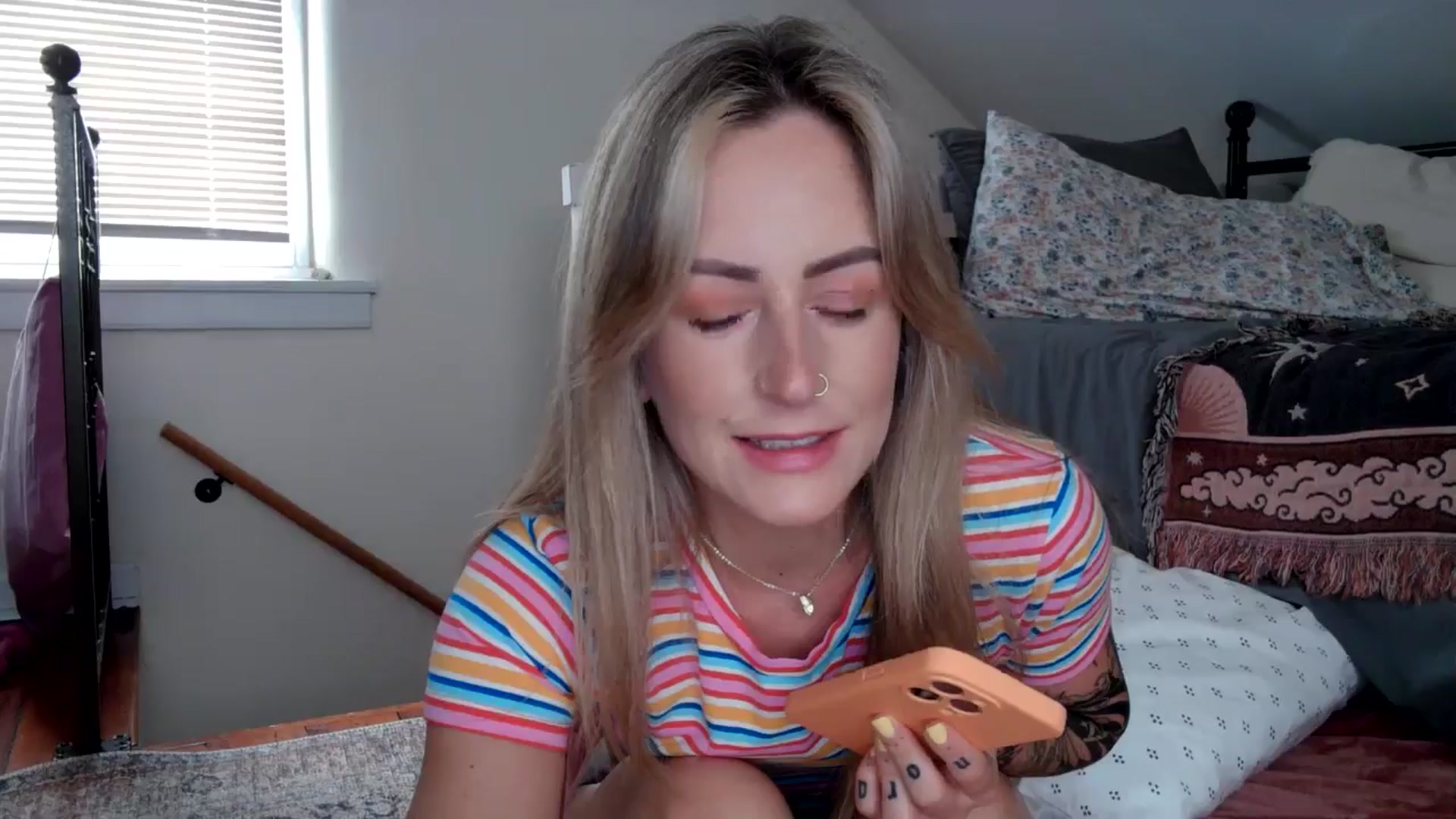 Gallery image thumbnail from Lena_bee's myfreecams stream on, 06/14/2024, 19:04 image 10 of 20