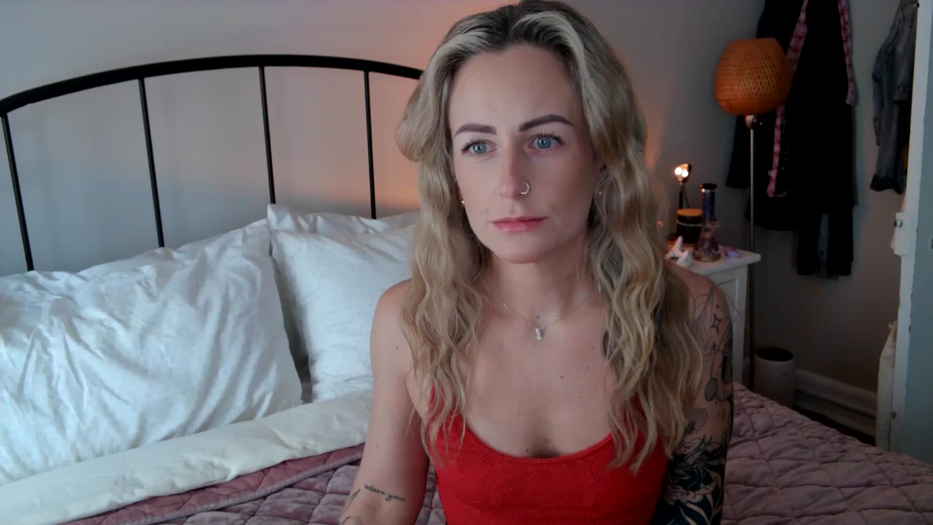 Gallery image thumbnail from Lena_bee's myfreecams stream on, 06/17/2024, 16:35 image 2 of 20