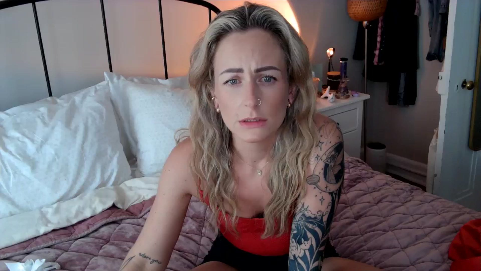 Gallery image thumbnail from Lena_bee's myfreecams stream on, 06/17/2024, 17:35 image 19 of 20
