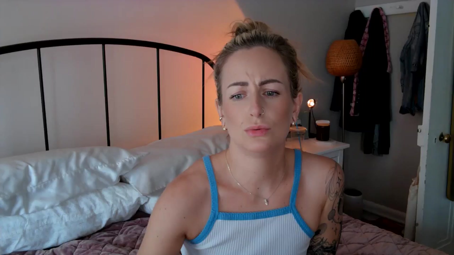 Gallery image thumbnail from Lena_bee's myfreecams stream on, 06/18/2024, 16:50 image 1 of 20