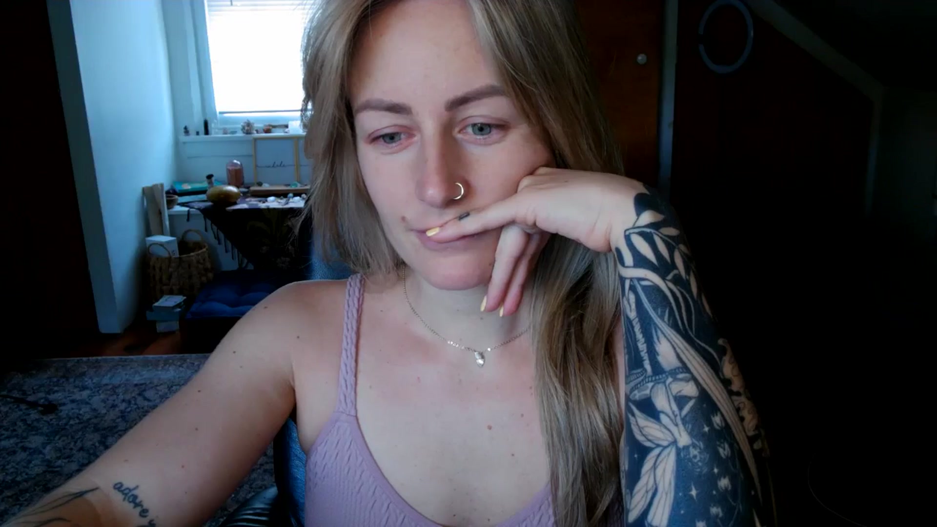 Gallery image thumbnail from Lena_bee's myfreecams stream on, 06/19/2024, 17:04 image 12 of 20