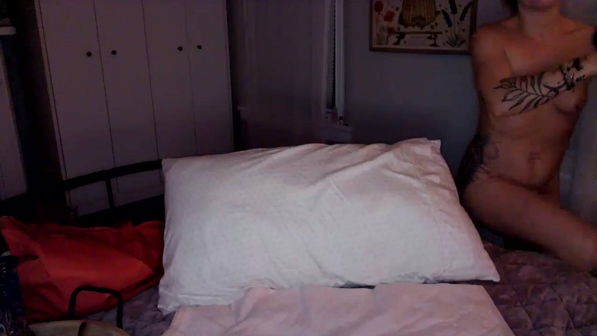 Gallery image thumbnail from Lena_bee's myfreecams stream on, 06/23/2024, 02:08 image 19 of 20
