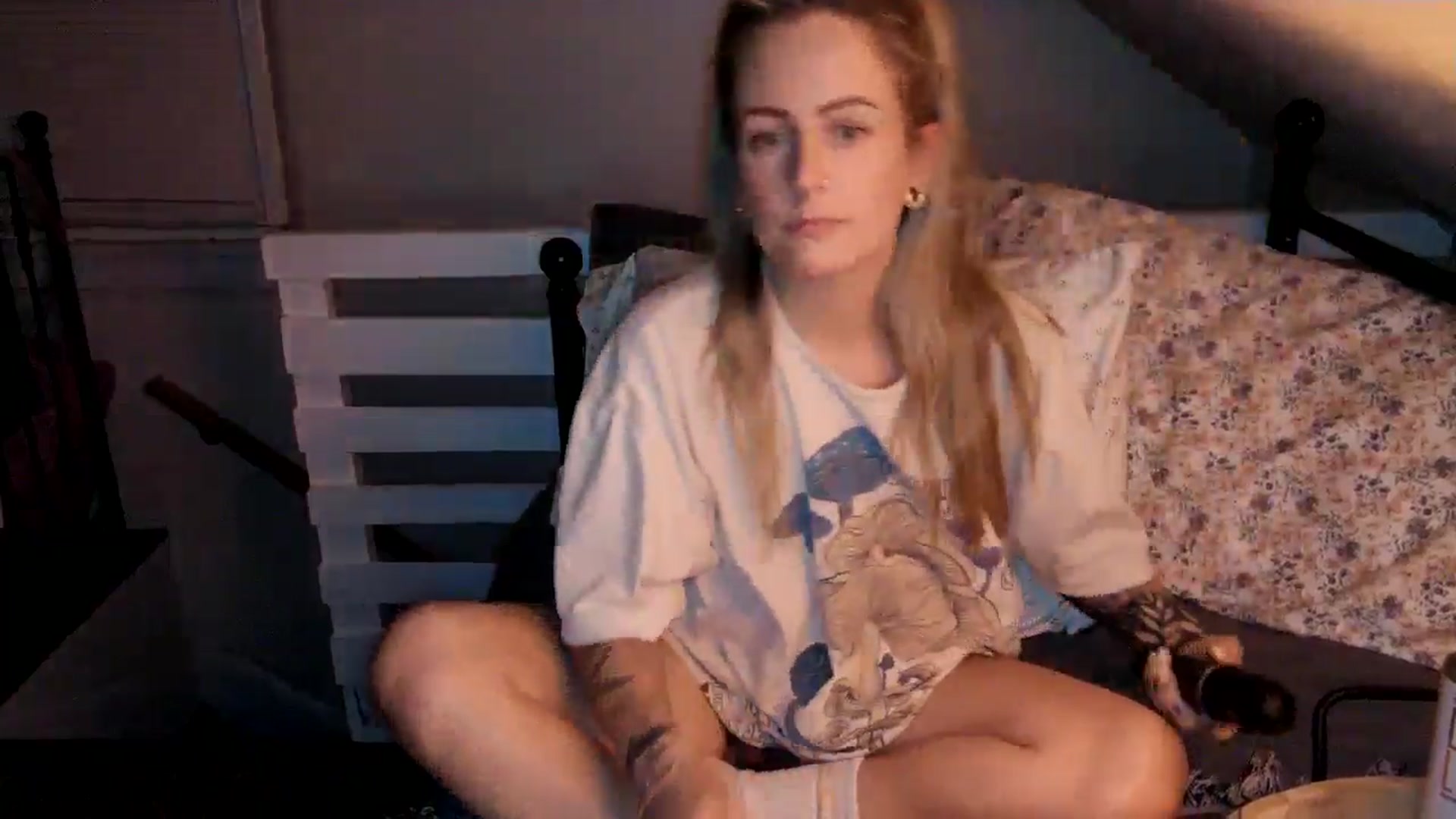Gallery image thumbnail from Lena_bee's myfreecams stream on, 06/25/2024, 05:21 image 7 of 20
