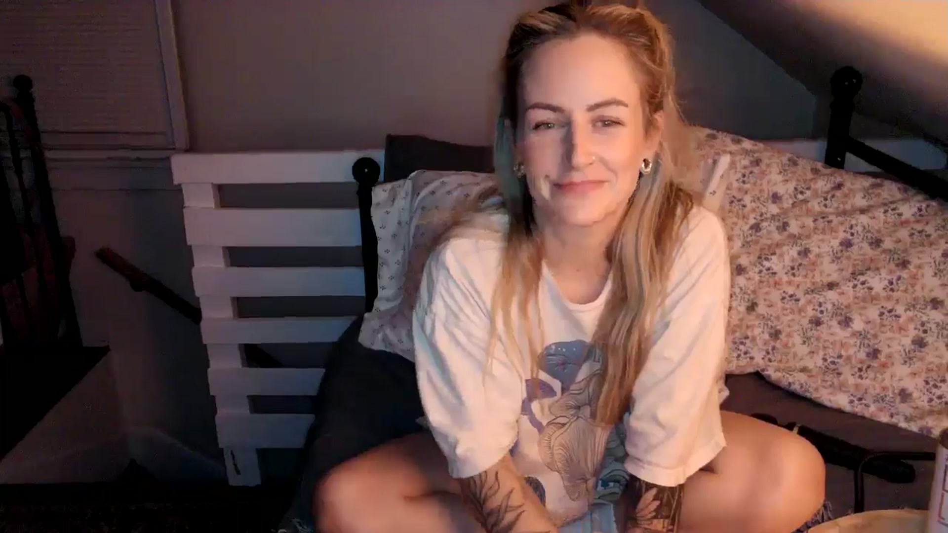 Gallery image thumbnail from Lena_bee's myfreecams stream on, 06/25/2024, 05:21 image 6 of 20